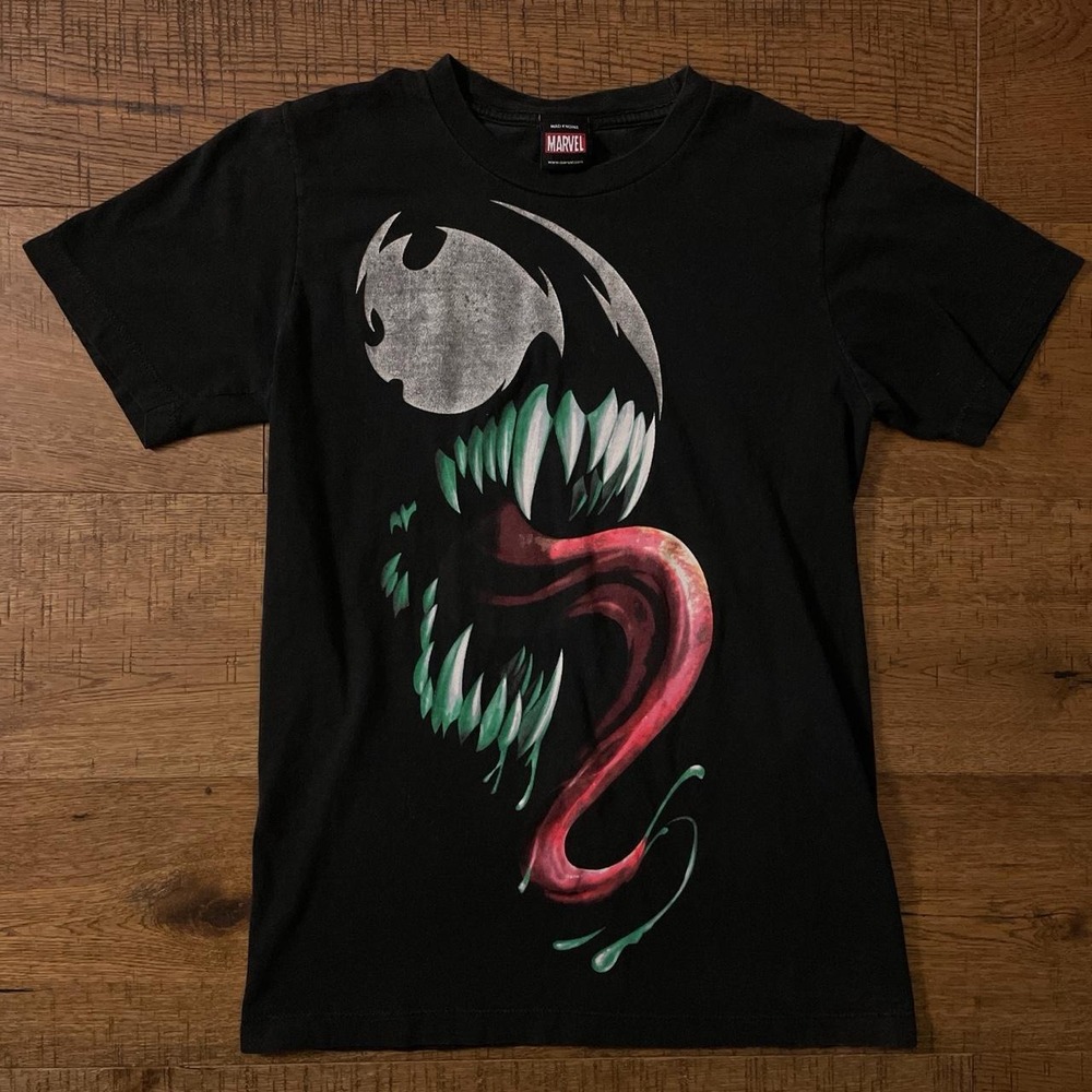 Mad Engine Venom T-Shirt Mens S Black Y2K Goth Marvel Graphic Tee